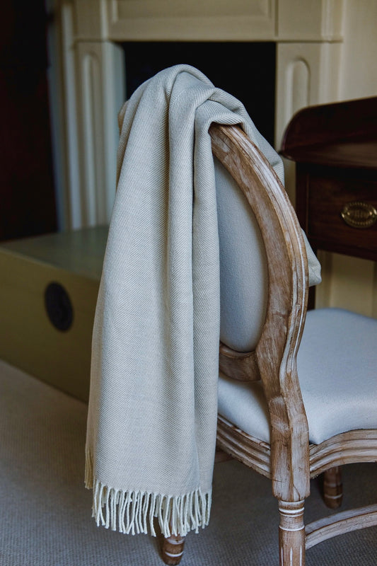 Extra Large 100% Merino Lambswool Herringbone Throw, Oatmeal.